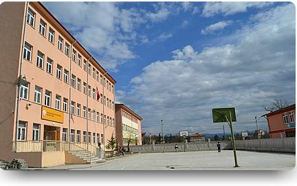Konuralp Anadolu Lisesi Fotoğrafı